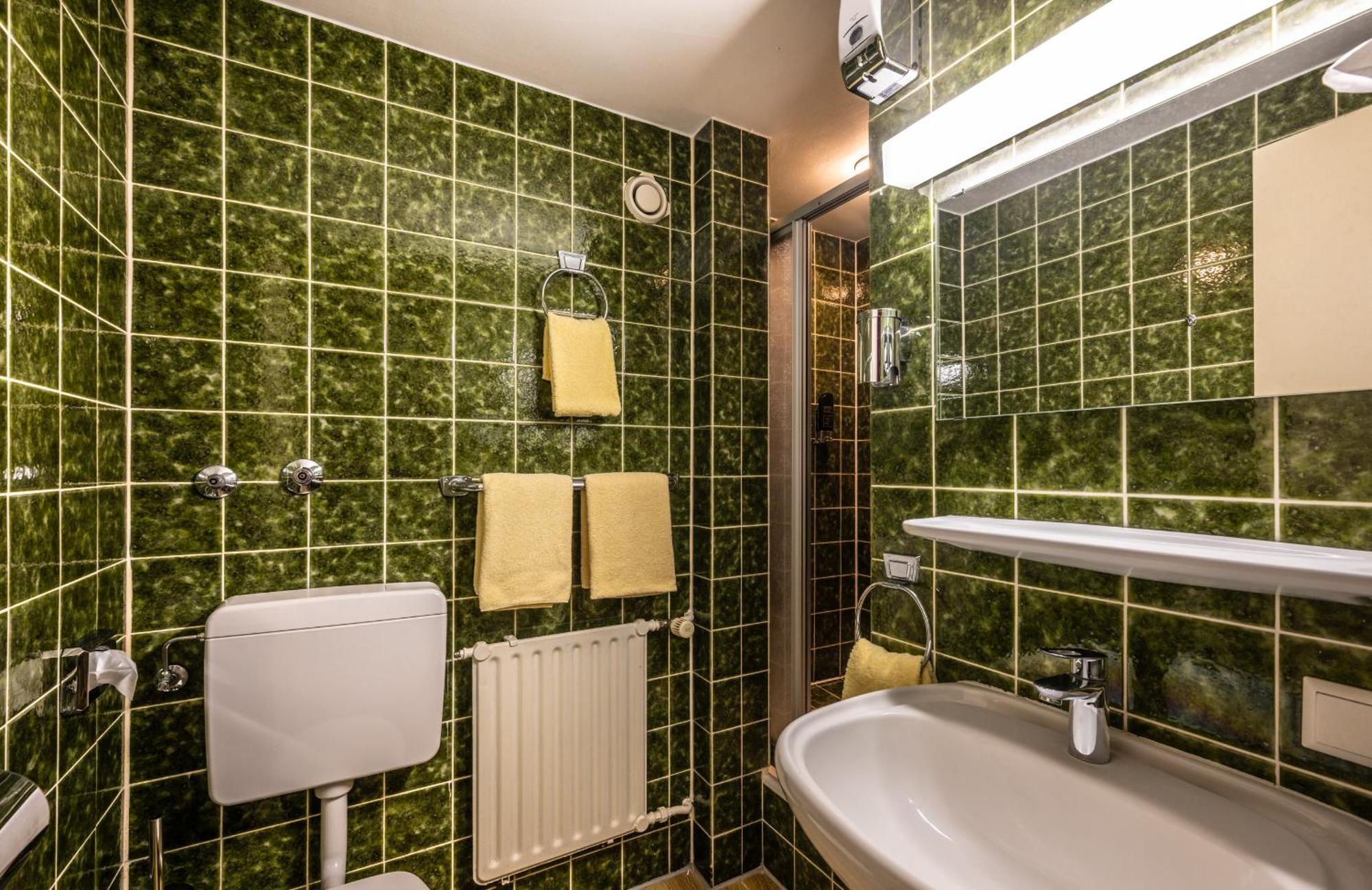 Standard Single Room